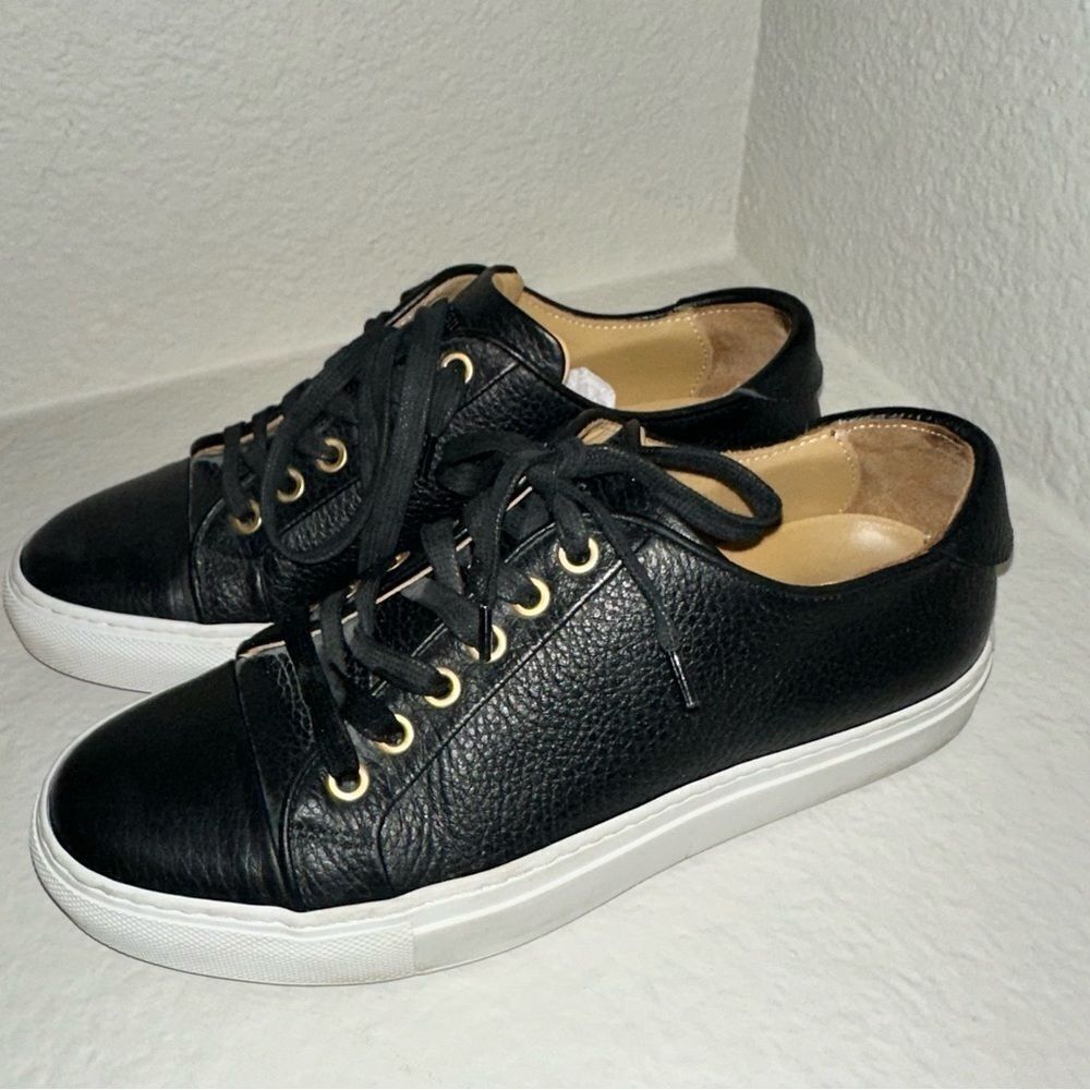 Collegium black leather sneakers size 38